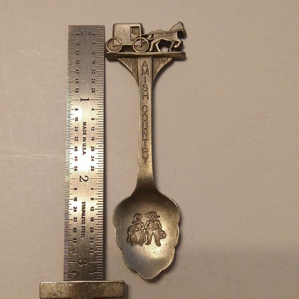 Vintage "Amish Country" Souvenir Spoon decor